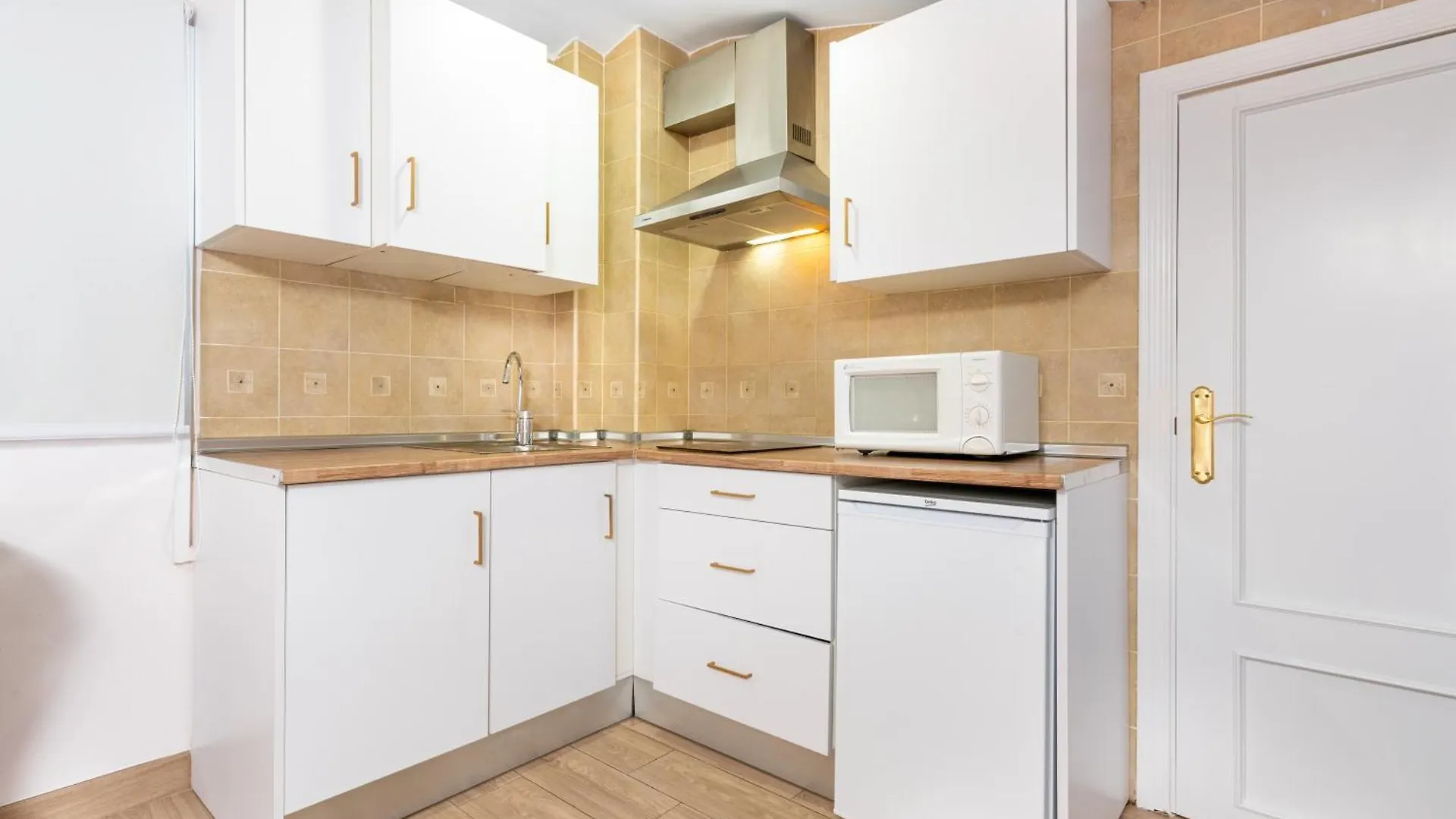 Wintowinrentals Comodo Estudio En Malaga. 0*, Malaga Spain